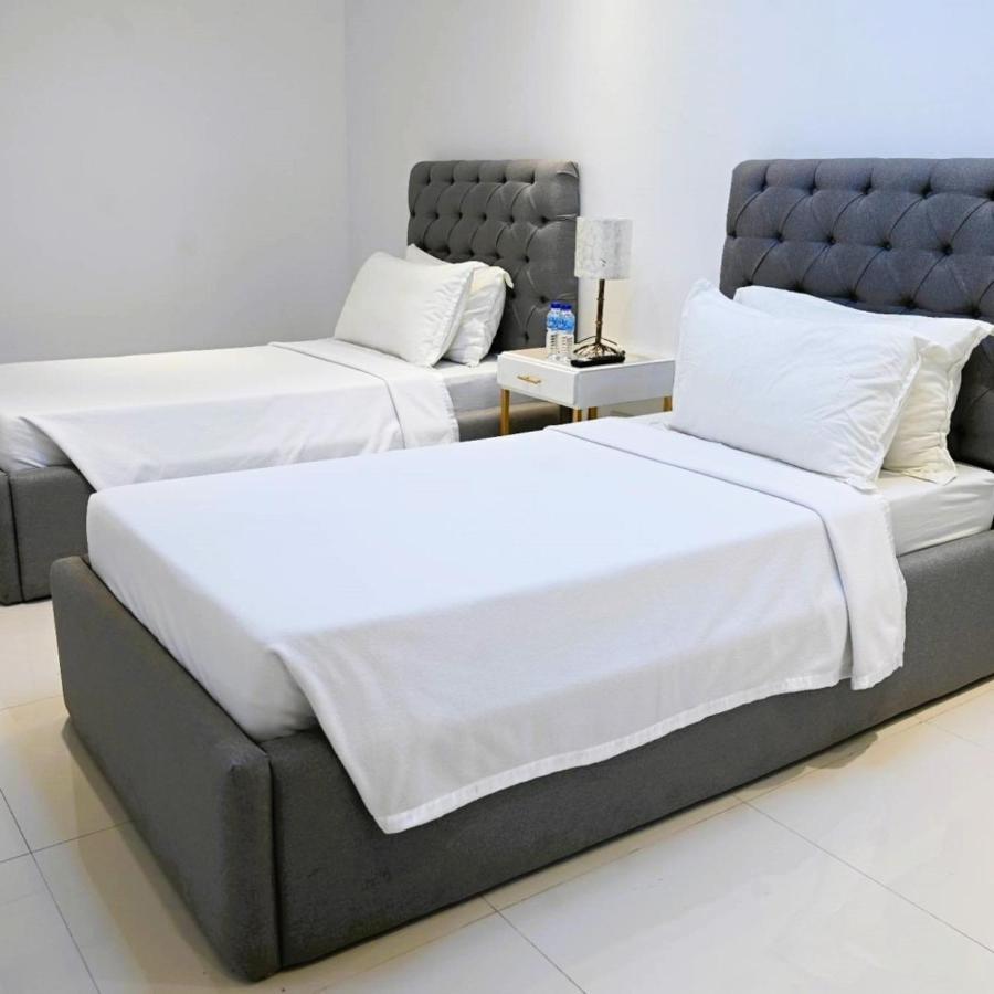 J&V Hotel And Resort Apaleng Εξωτερικό φωτογραφία