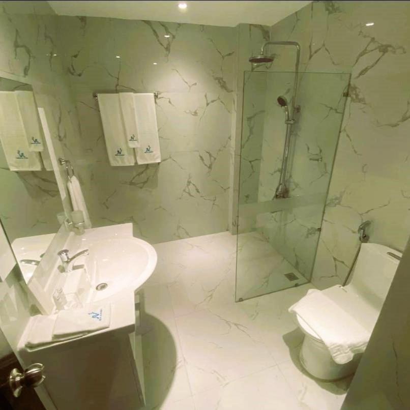 J&V Hotel And Resort Apaleng Εξωτερικό φωτογραφία